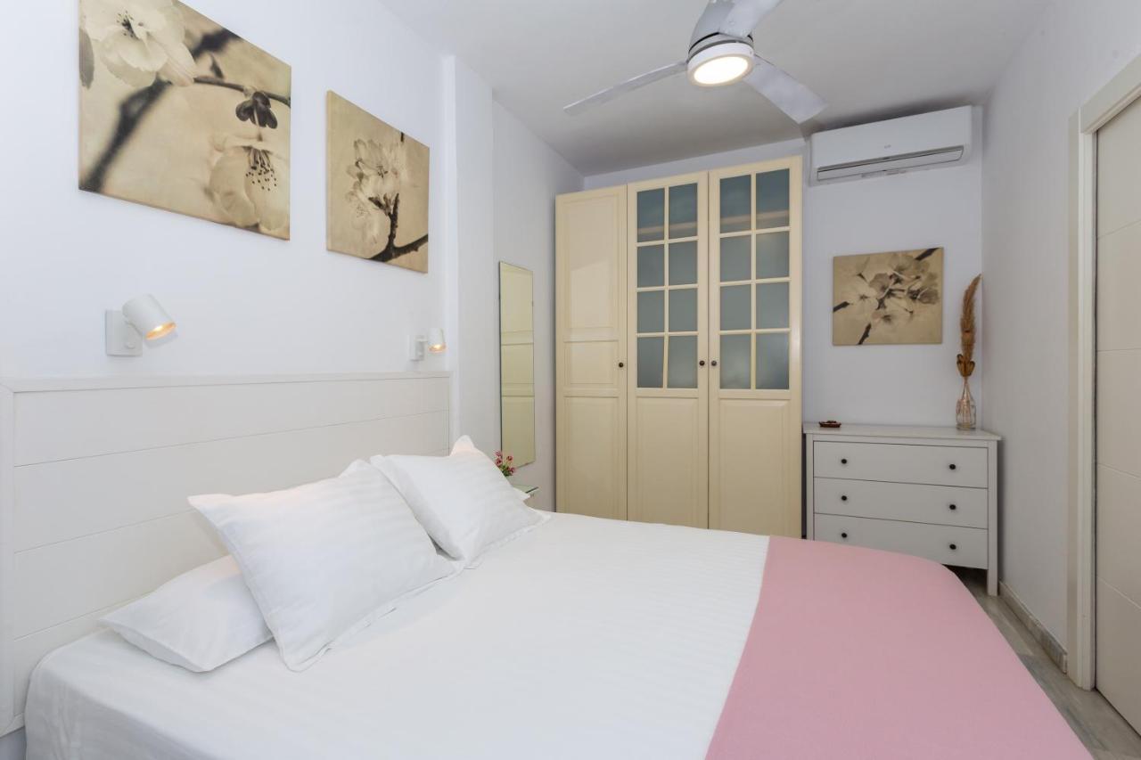 Lovely Seaview Apartment Benalmadena Luaran gambar